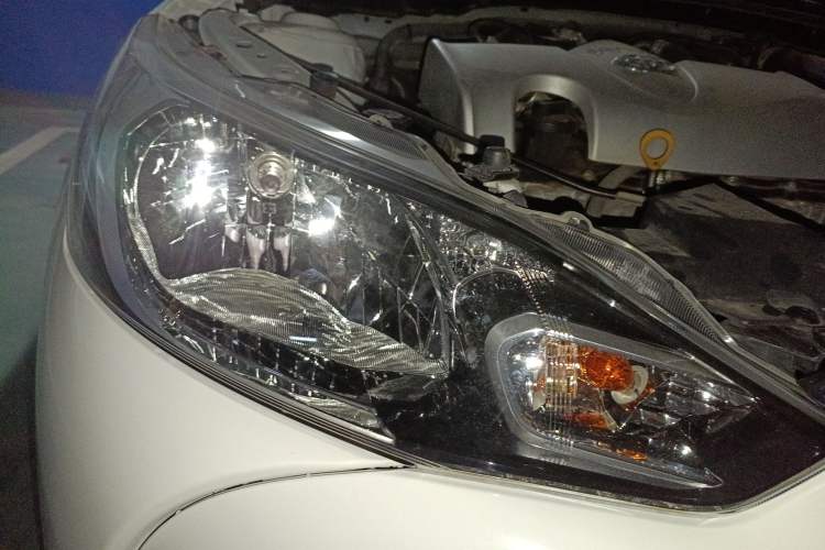 Used Toyota YARiS L Zhi Xiang 2019 1.5E CVT Dynamic Edition China VI compliant Right Front Headlight