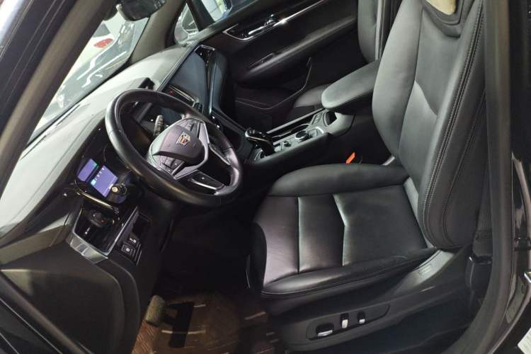 Used Cadillac XT5 2020 Revised Version 28T Luxury Edition Left Front Seat