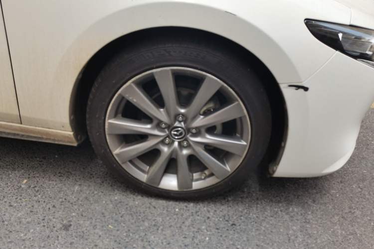 Used Mazda 3 Axela 2021 2.0L Automatic ZhiXuan Edition
