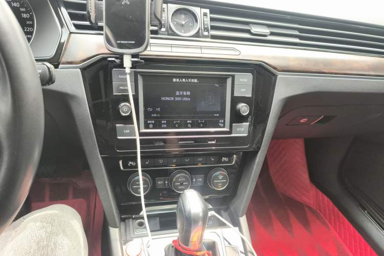 Used Volkswagen Magotan 2018 Facelift 330TSI DSG Luxury Model
