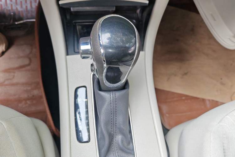 Used Dongfeng Aeolus A60 2016 1.6L Automatic Luxury Model
