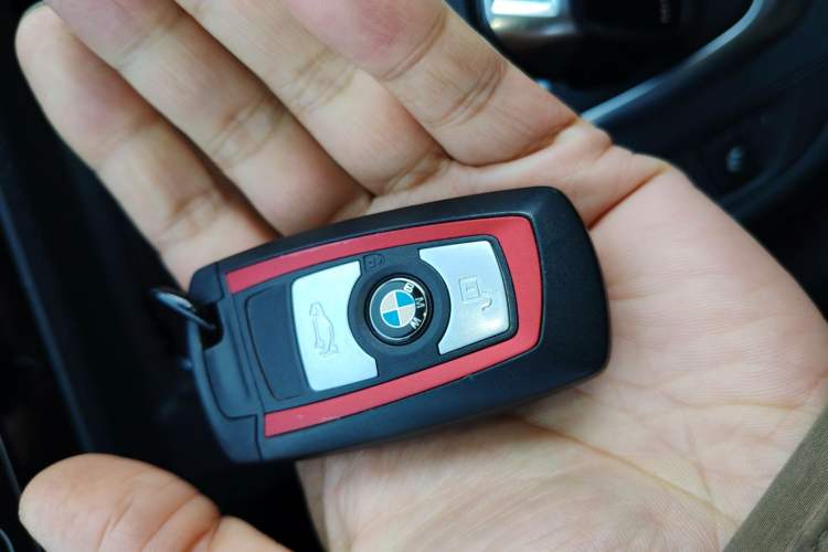 Used BMW 2 Series 2018 220i Convertible Coupe Sports Design Package