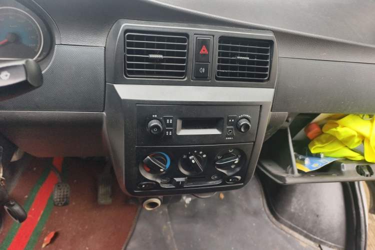 Used Wuling Electric Truck 2022 Affordable Model Anchi with 35.904 kWh Audio And AC Panel