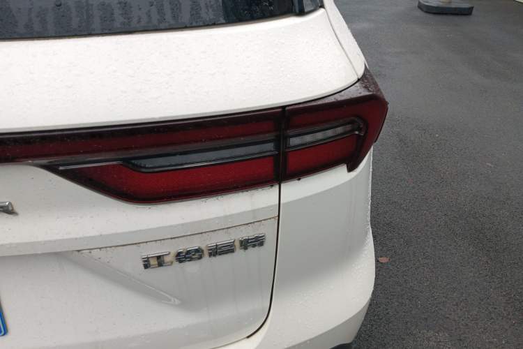 Used Ford Equator 2023 EcoBoost 225 Platinum Edition 7-Seater (2/3/2)
