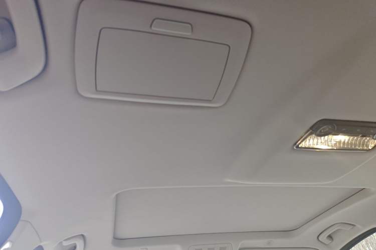 Used BMW 5 Series 2014 528Li xDrive Premium Edition