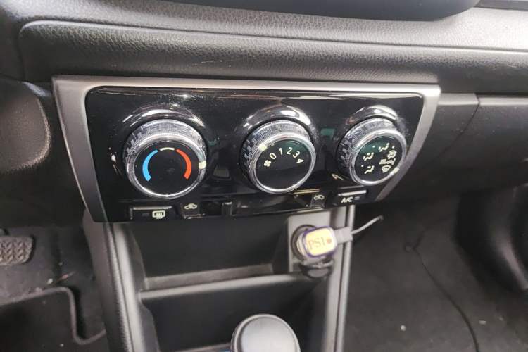 Used Toyota YARiS L Zhi Xuan 2016 Revised 1.5E CVT Charming Edition