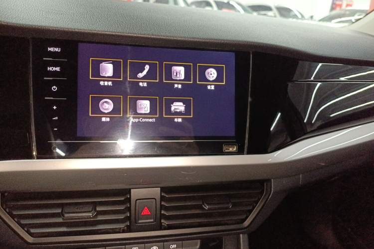 Used Volkswagen Bora 2021 1.5L Manual Fashion Smart Connect Edition Audio And AC Panel