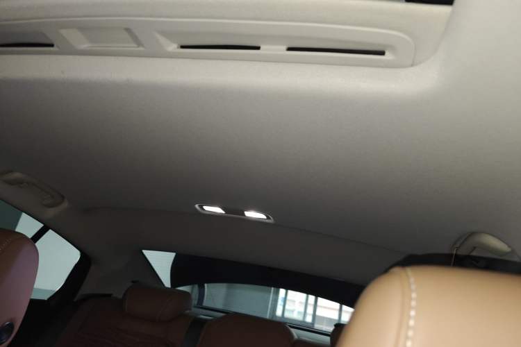 Used Buick Regal 2020 552T Luxury Version Headliner