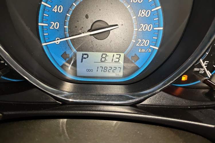 Used Toyota YARiS L Zhi Xuan 2014 1.5G Automatic Xuan Dong Edition Odometer Close Up