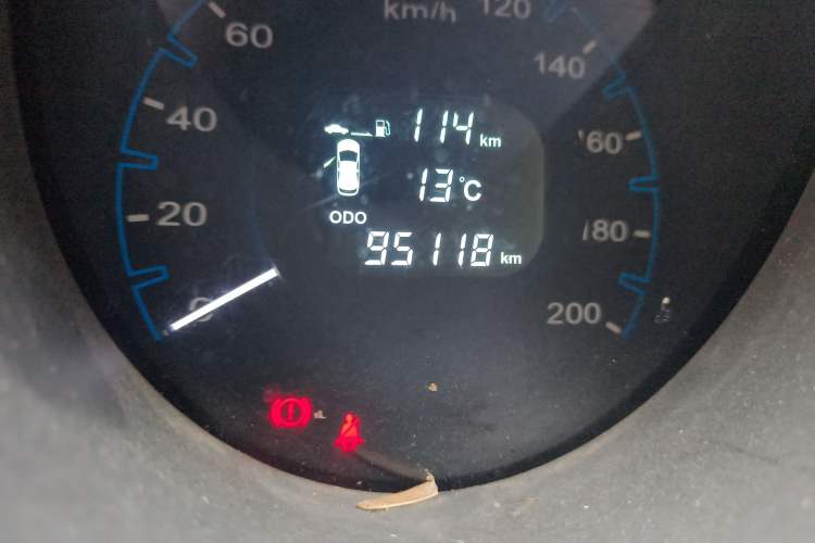 Used CHANGAN OSHAN CX70 2016 1.6L Manual Smart Connect Version Odometer Close Up