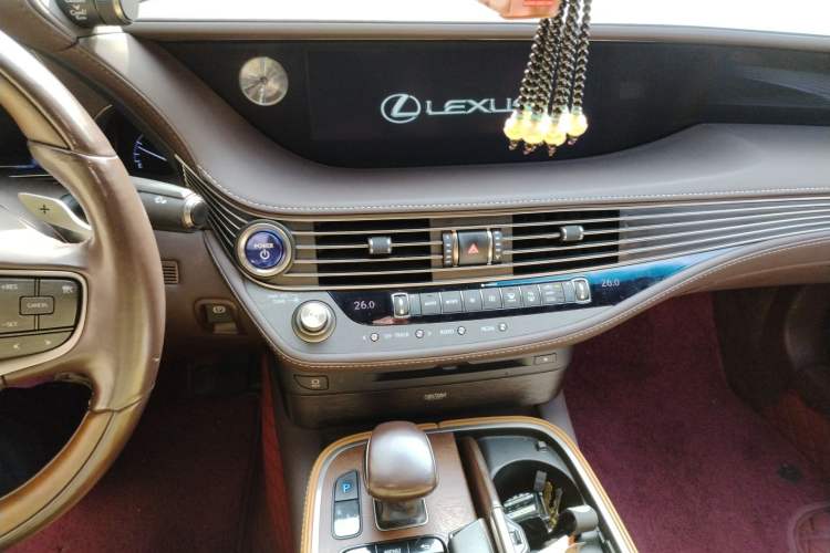 Used Lexus LS 2018 500h Executive Edition China V Standard
