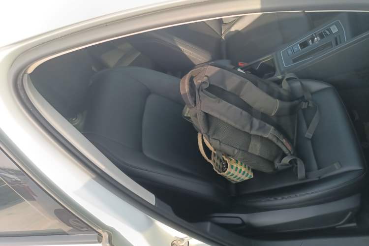 Used Volkswagen Golf 2023 200TSI DSG Right Front Seat