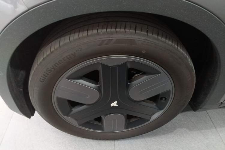 Used firefly 2025 Illuminated Edition
