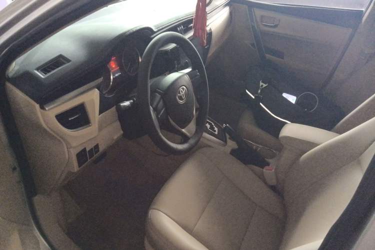 Used Toyota Corolla 2014 1.6L CVT GL-i