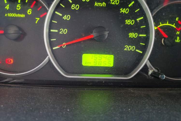 Used Wuling Hongguang 2020 1.2L S Base Model China VI LSI Odometer Close Up