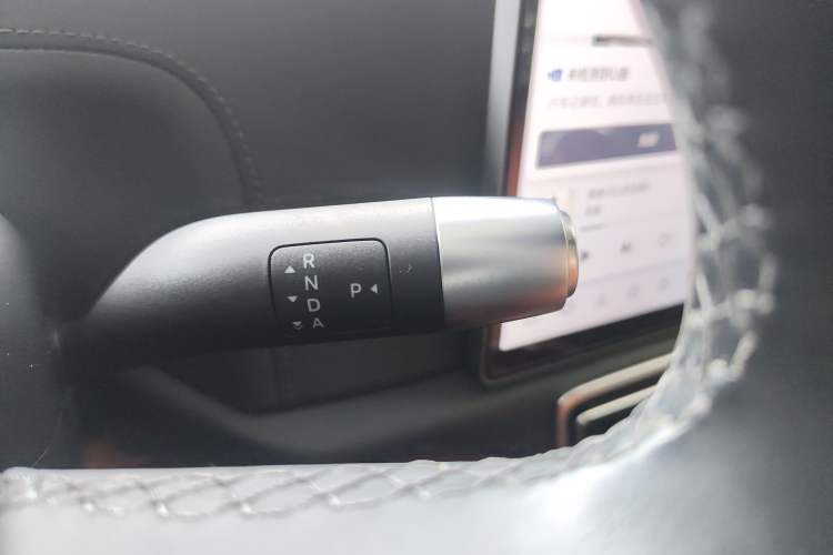 Used Li Auto L8 2023 Pro Model
