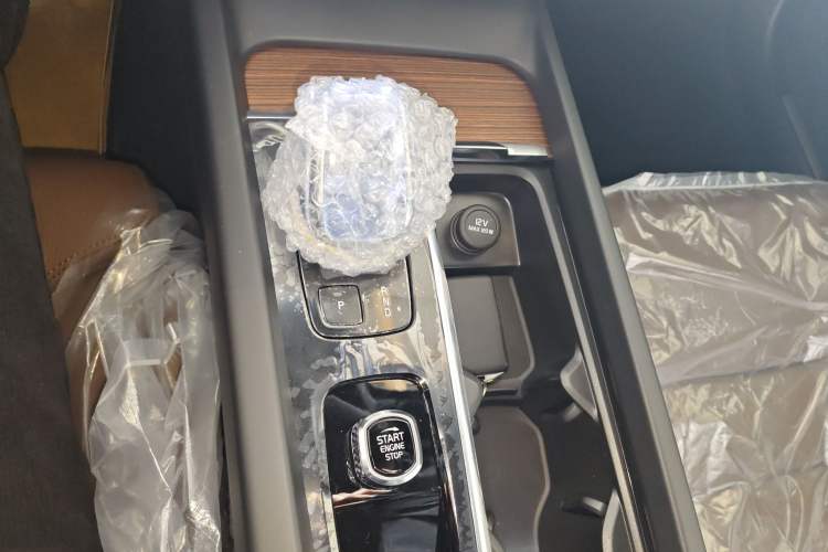 Used Volvo S60 2025 B4 Zhiyuan Luxury Edition