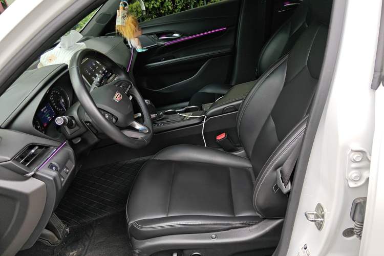 Used Cadillac CT4 2022 28T Fashion Edition Left Front Seat