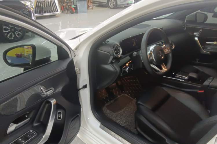 Used Mercedes-Benz A-Class 2022 Restyled A 200 L Sport Sedan Fashion Version Driver Seat