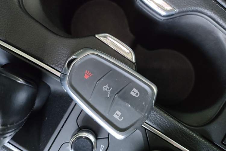 Used Cadillac XT4 2018 28T Two-Wheel-Drive Luxury Model