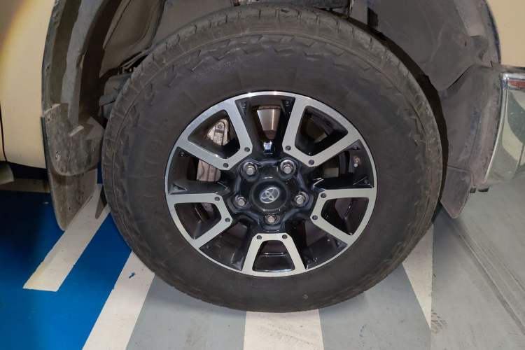 Used Toyota Tundra  Exterior 7