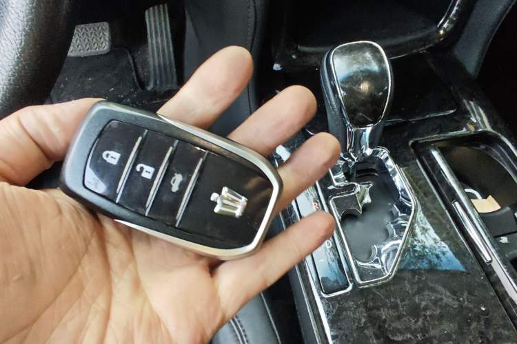 Used Toyota Crown 2018 2.0T Fashion Edition