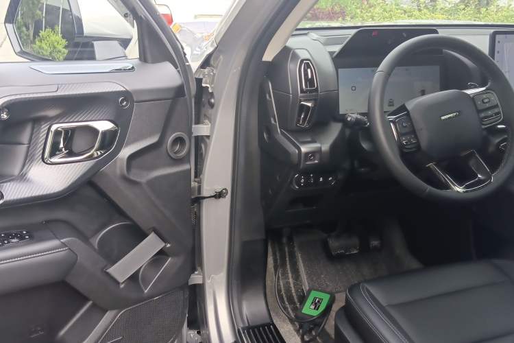 Used Haval H Dog 2023 2.0T Two-Wheel Drive Chaoye Version Plus Driver Seat