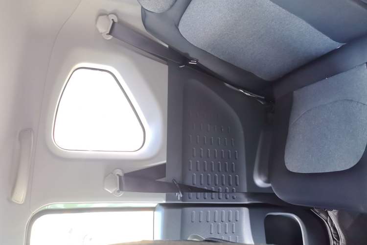 Used Wuling Hongguang MINIEV 2022 Macaron Premium Model – Lithium Iron Phosphate