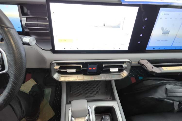 Used BAIC Off-Road BJ40 2024 2.0T All-New Urban Hunter Edition Ultimate Version