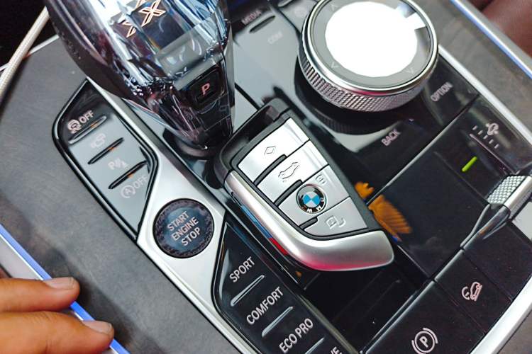 Used BMW X5 2021 xDrive40i Luxury Model with M Sport Package
