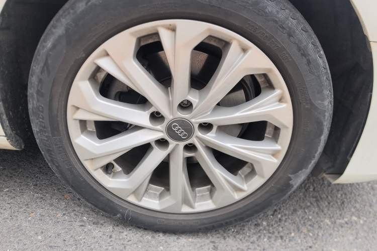 Used Audi A4L 2019 40 TFSI Ambition China VI