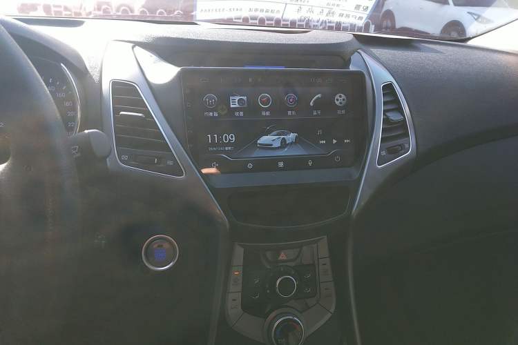 Used Hyundai Elantra (5th Generation / Langdong) 2015 1.6L Automatic Leading Model