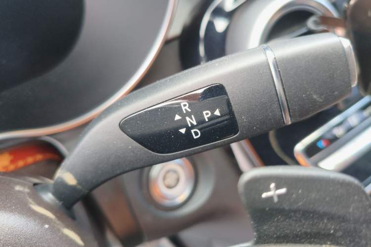 Used Mercedes-Benz GLC 2021 GLC 260 L 4MATIC Dynamic Edition Gear Lever