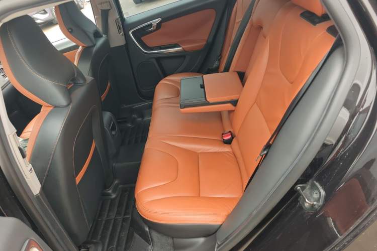 Used Volvo V60 2013 T5 Zhiya Edition Left Rear Seat