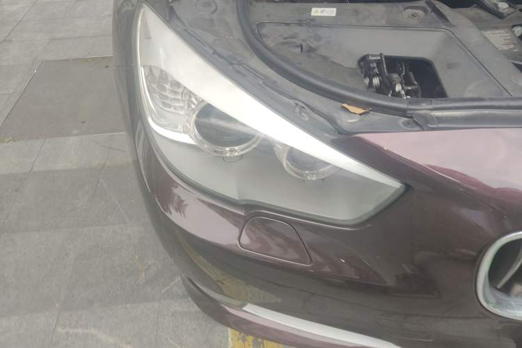 Used BMW 5 Series GT 2010 535i Leading Model Right Front Headlight