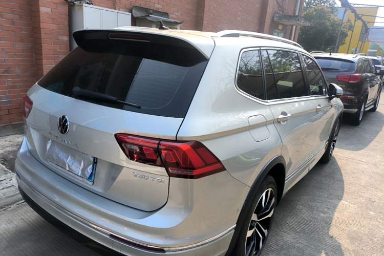 Used Volkswagen Tiguan L 2021 330TSI Automatic Two-Wheel Drive R-Line Enhanced Edition
