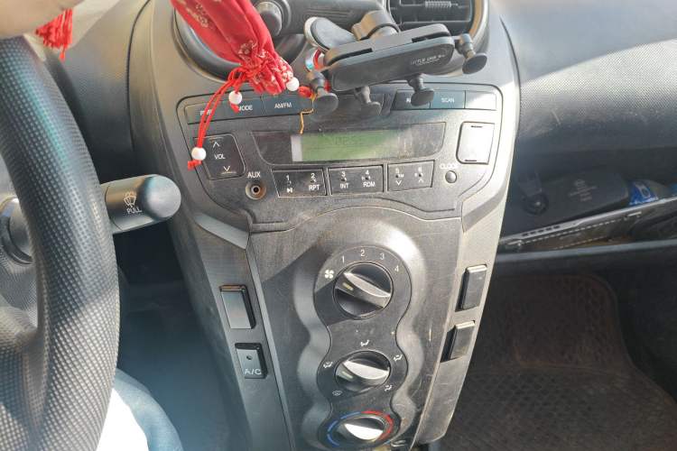 Used BYD F0 2010 Shangkui Patriotic Edition 1.0L XuanKu Model
