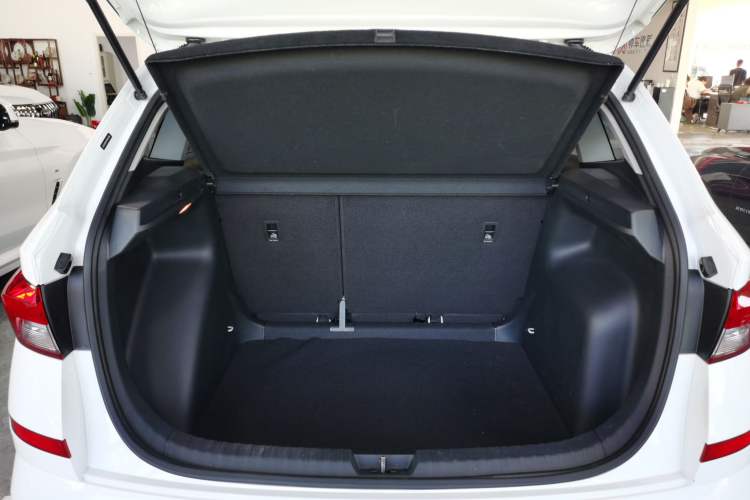 Used Skoda Kamiq 2018 1.5L Automatic Comfort Edition China V Standard Trunk