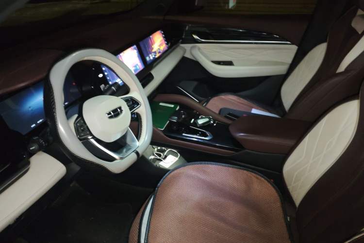 Used Geely Auto Monjaro L 2023 2.0TD High-Power Automatic Two-Wheel Drive Flagship Version
