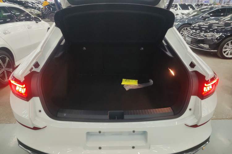 Used Volkswagen Lamando 2023 Lavida L 280TSI DSG Cool & Spicy Edition
