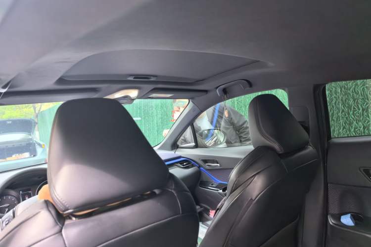 Used Toyota IZOA 2018 2.0L Yichi Edition China V Standard
