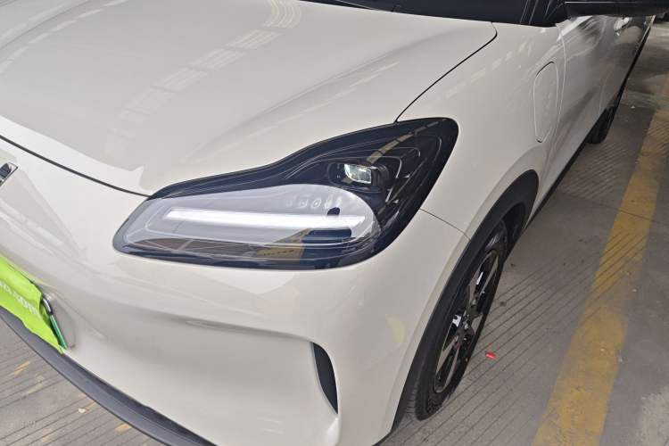 Used Wuling Bingo PLUS 2024 510 km Range 5-Seater Version Left Front Headlight