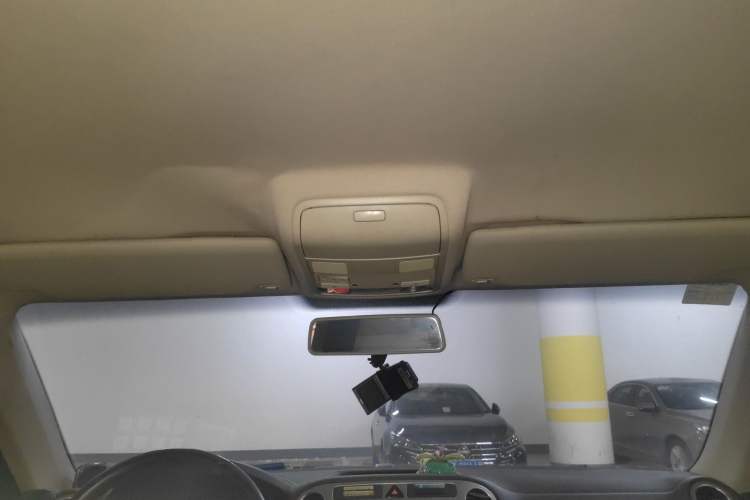 Used Volkswagen Tiguan 2010 1.8 TSI Automatic Two-Wheel Drive Trend Edition Headliner