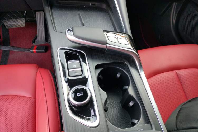 Used CHANGAN UNI-T 2020 1.5T Prestige Version