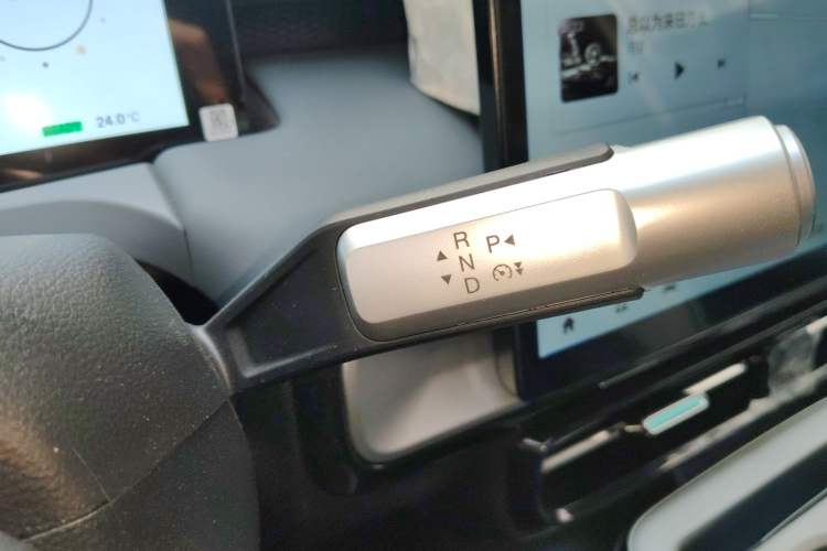 Used AION Y 2023 Plus 510 Enjoy Edition
