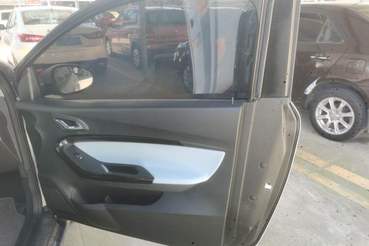 Used Chery New Energy Little Ant 2022 Revised Version Sweet Pink Edition Half-Sugar Version Lithium Iron Phosphate 30.7 kWh 30 kW 301 km