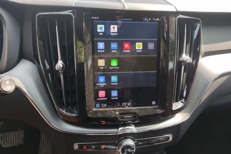 Used Volvo XC60 2022 B5 4x4 Zhiyi Luxury Edition