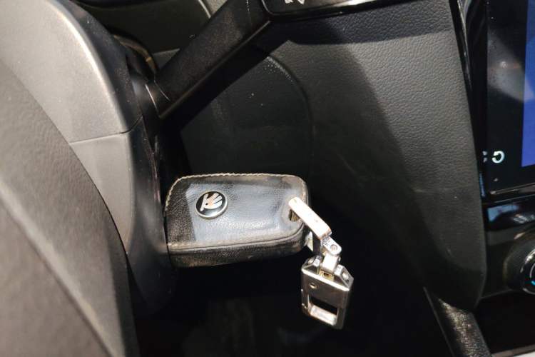 Used Skoda Octavia 2019 1.5L Automatic SmartDrive Comfort Edition China VI Standard
