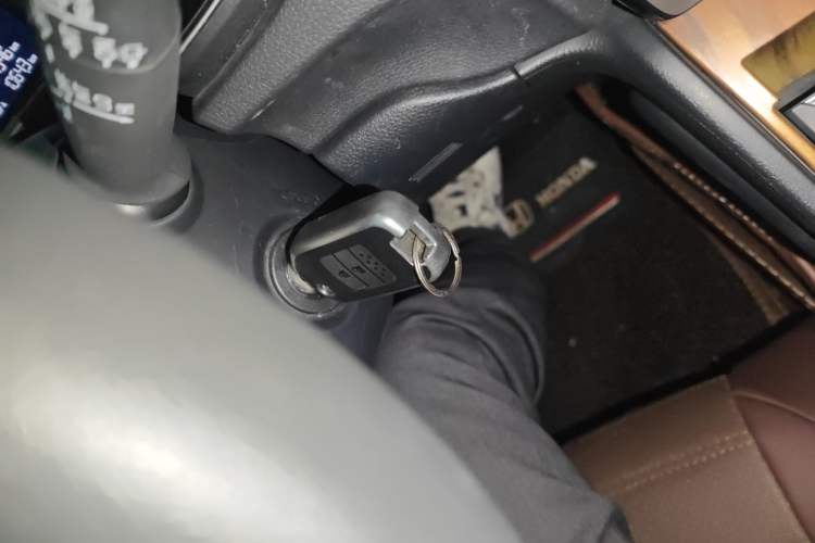 Used Honda CR-V 2019 240TURBO CVT 2WD Comfort Version China V Vehicle Key