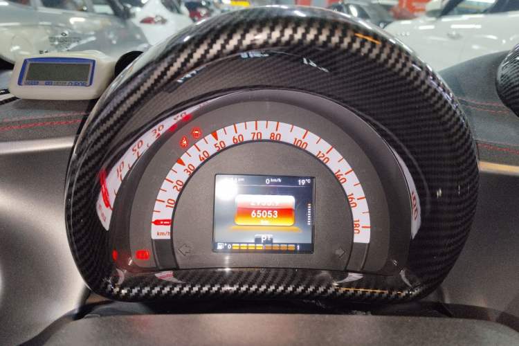 Used smart fortwo 2018 1.0L 52kW Hardtop Passion Edition China V Standard
